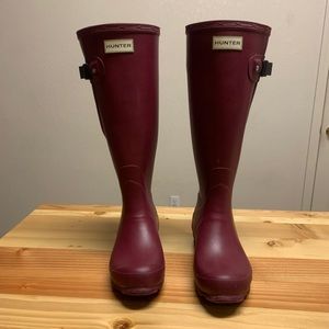 Hunter women’s rain boots!